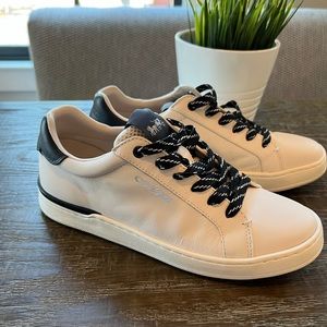 Coach sneakers, size 6